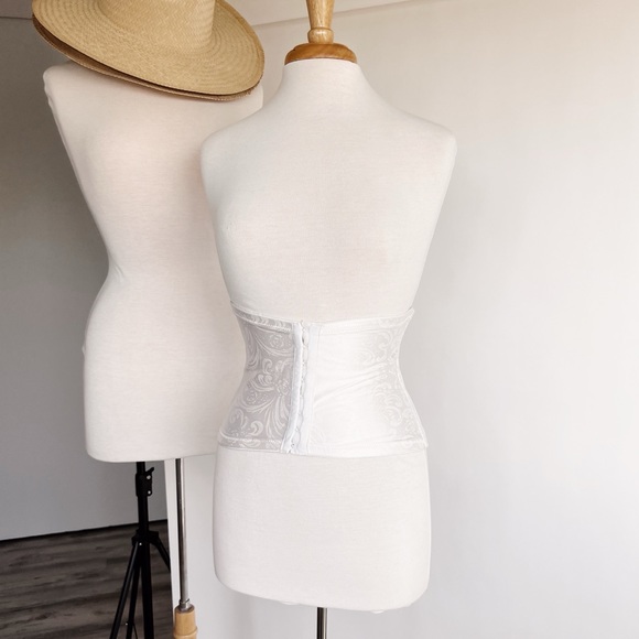 Accessories - WHITE VINTAGE WAIST CORSET